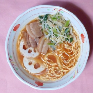 揚げ蓮根入りラーメン